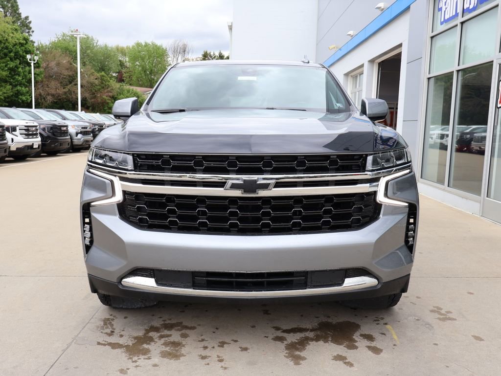 Used 2021 Chevrolet Suburban LT AWD/4WD image 5