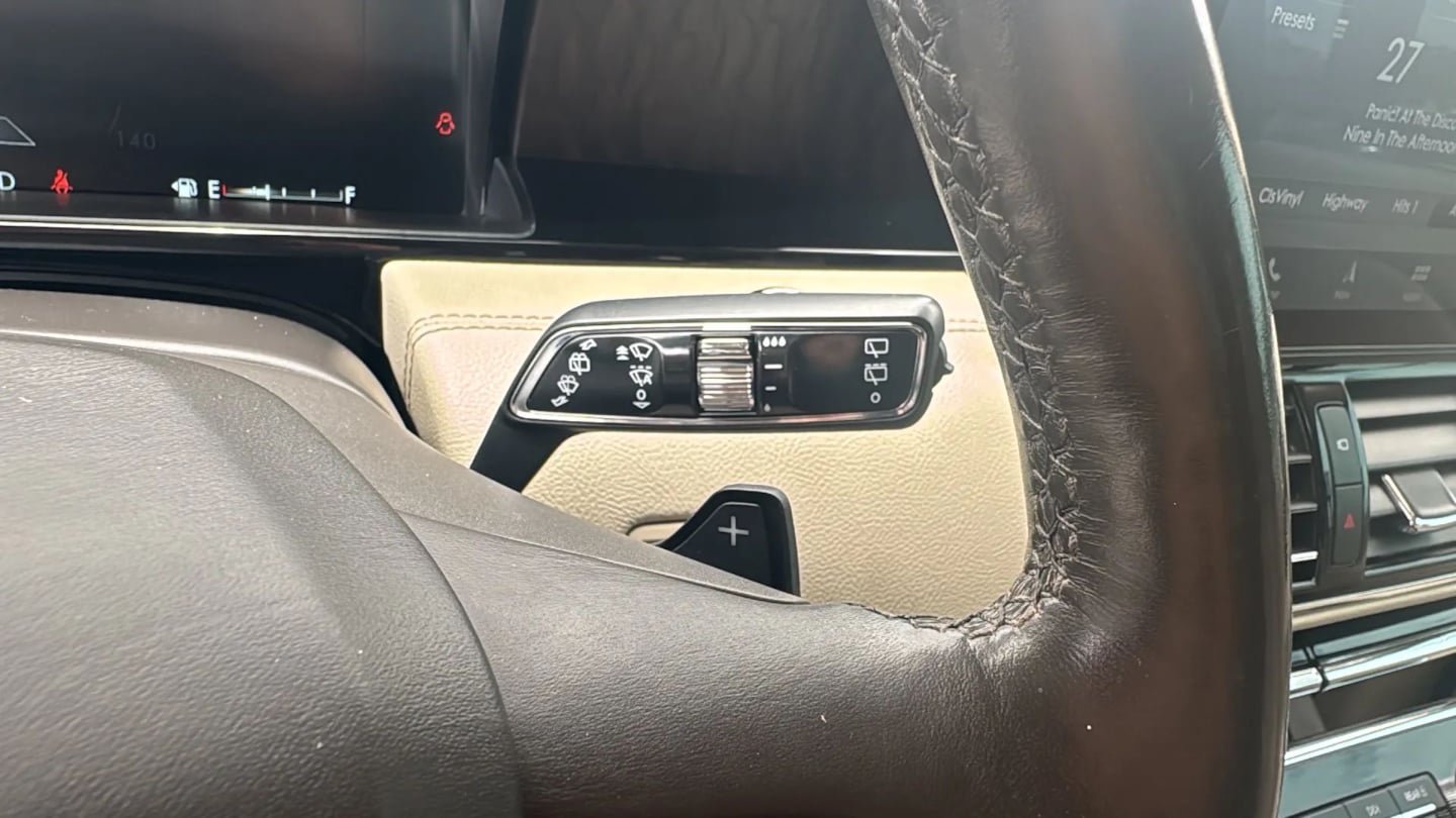 Used 2019 Lincoln Navigator Reserve AWD/4WD image 17