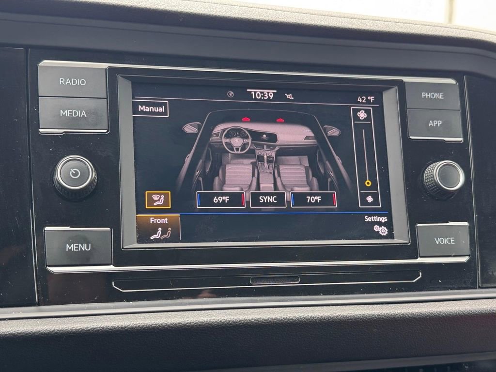 Used 2024 Volkswagen Jetta SE image 22