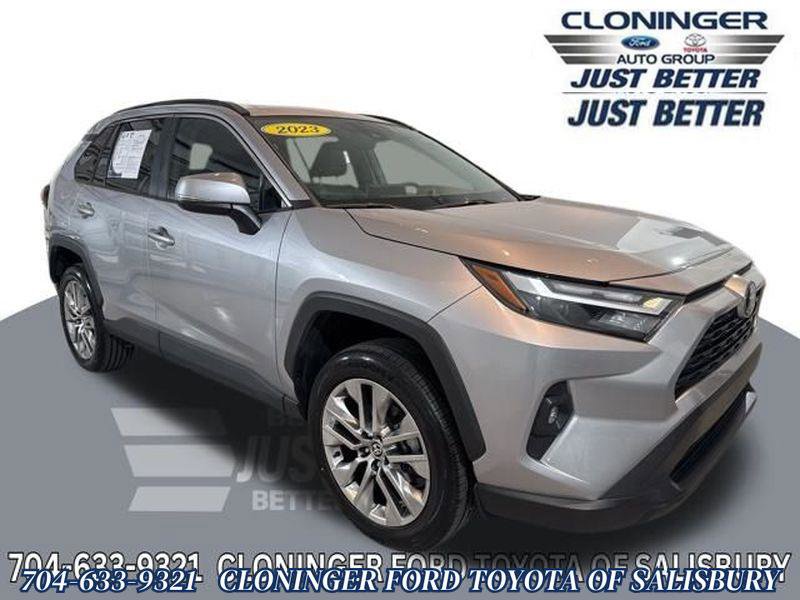 Used 2023 Toyota RAV4 XLE Premium image 1