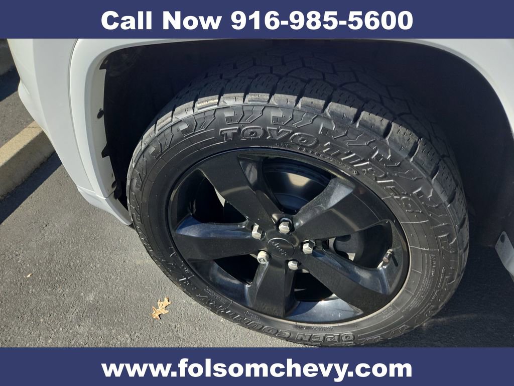 Used 2015 Jeep Grand Cherokee Altitude image 36