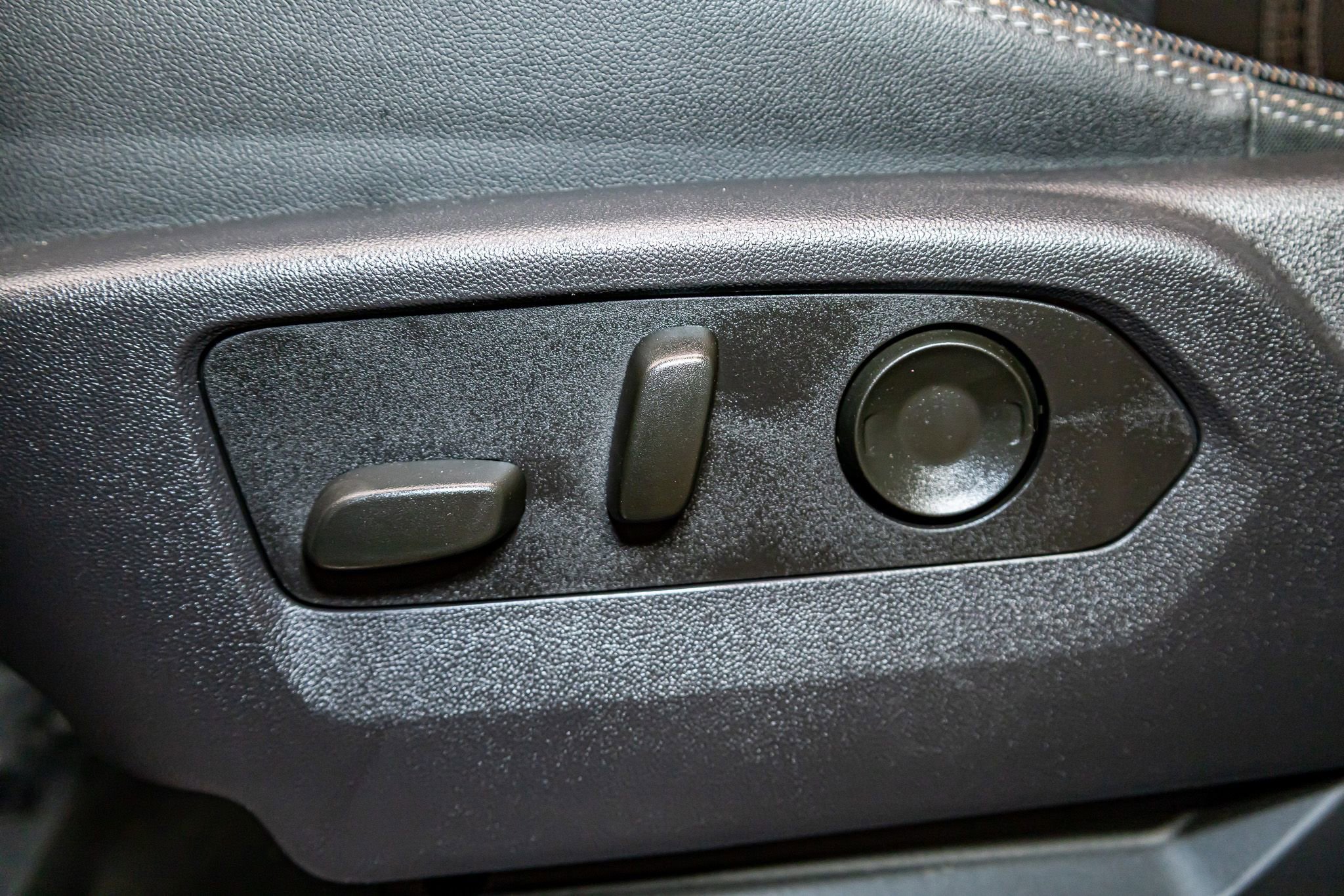 Used 2024 Chevrolet Silverado 1500 High Country w/ Technology Package image 22