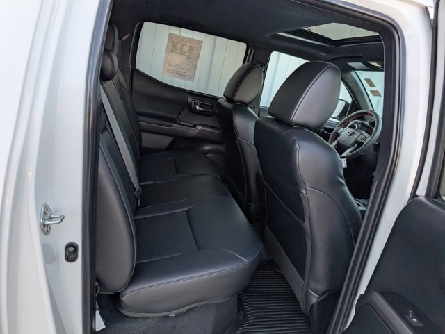 Used 2023 Toyota Tacoma TRD Off-Road image 27