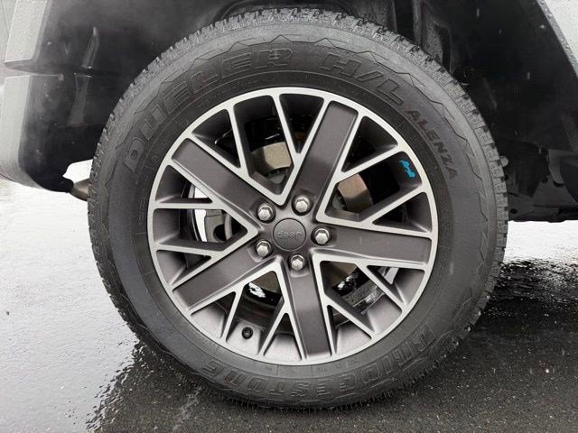 Used 2022 Jeep Wrangler Unlimited Sahara image 22