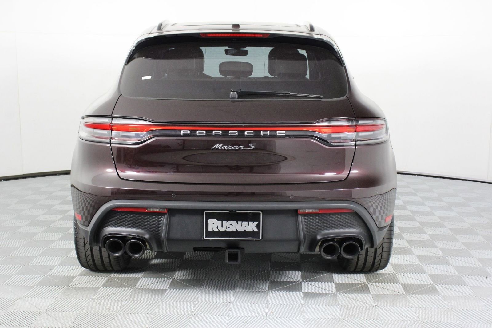 Certified 2023 Porsche Macan S image 6