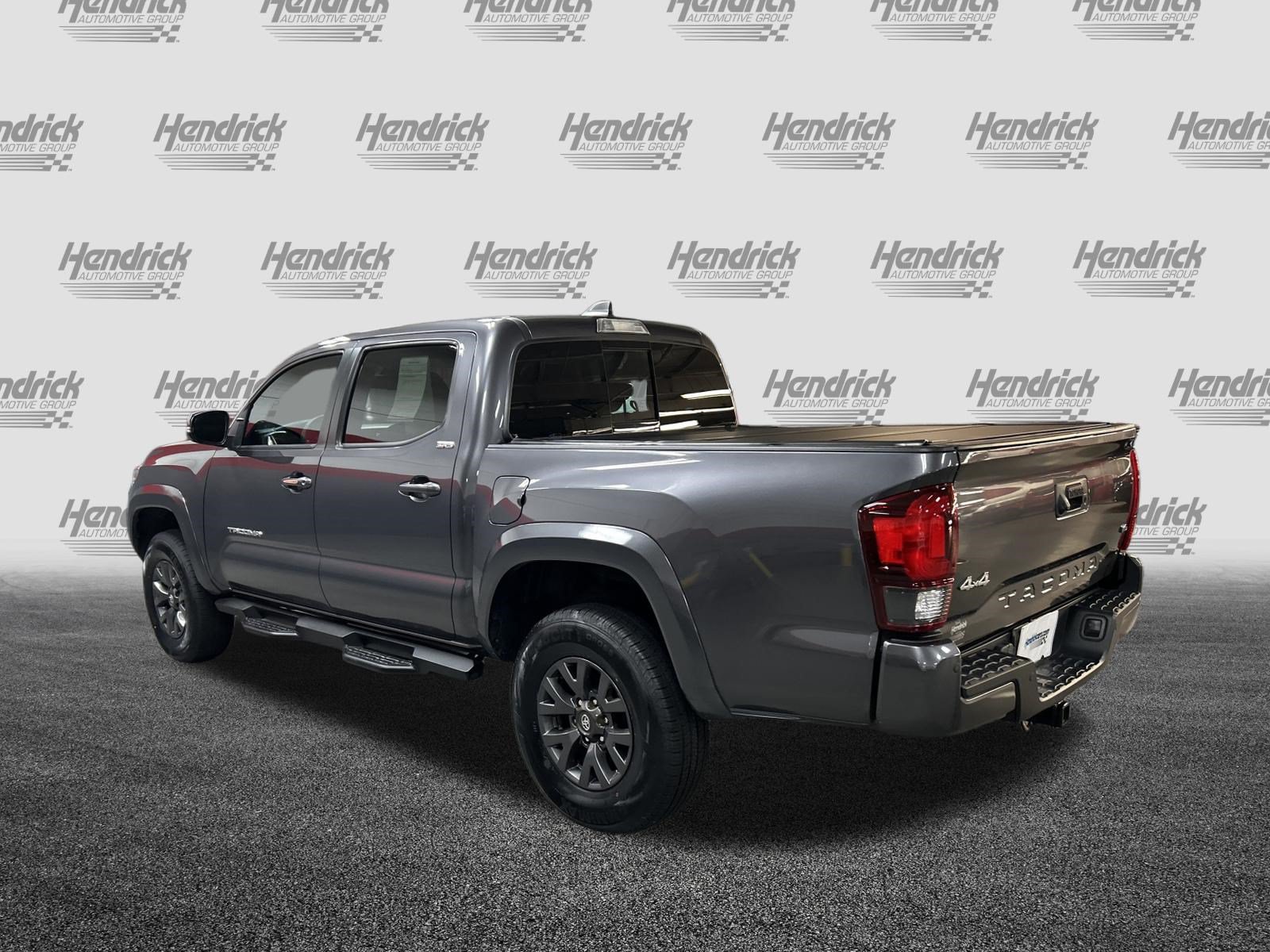 Used 2023 Toyota Tacoma SR5 AWD/4WD image 8