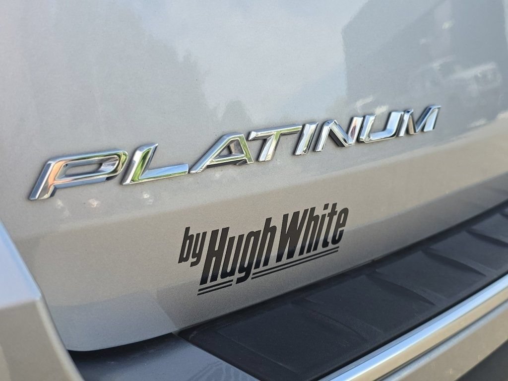 Used 2021 Ford Explorer Platinum w/ Premium Technology Package AWD/4WD image 17