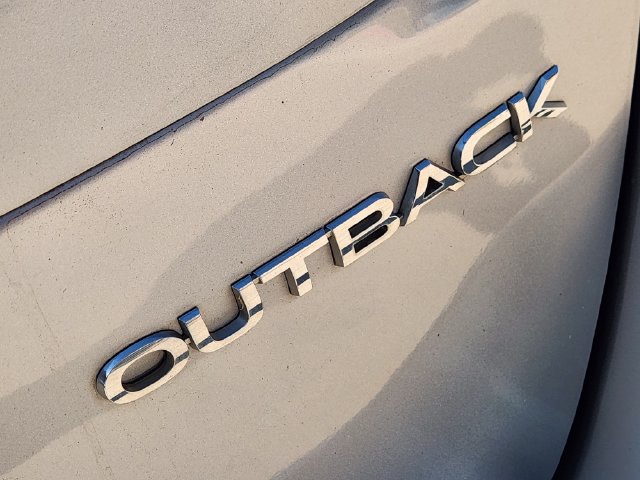 Used 2023 Subaru Outback Premium AWD/4WD image 14