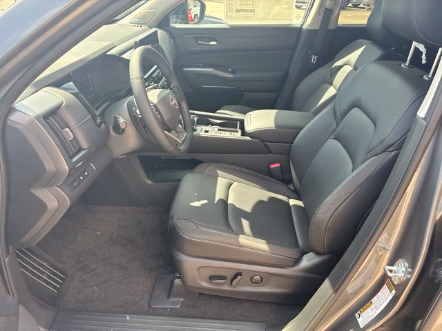 New 2026 Nissan Pathfinder SL w/ SL Premium Package FWD image 10