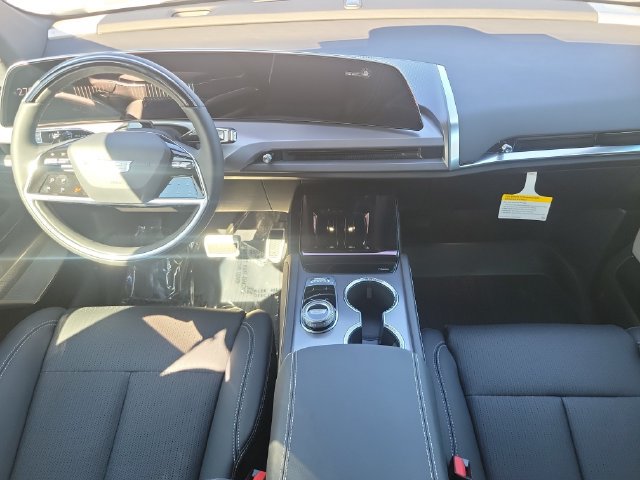 New 2027 Cadillac Vistiq Sport w/ LPO, Floor Liner Package AWD/4WD image 15