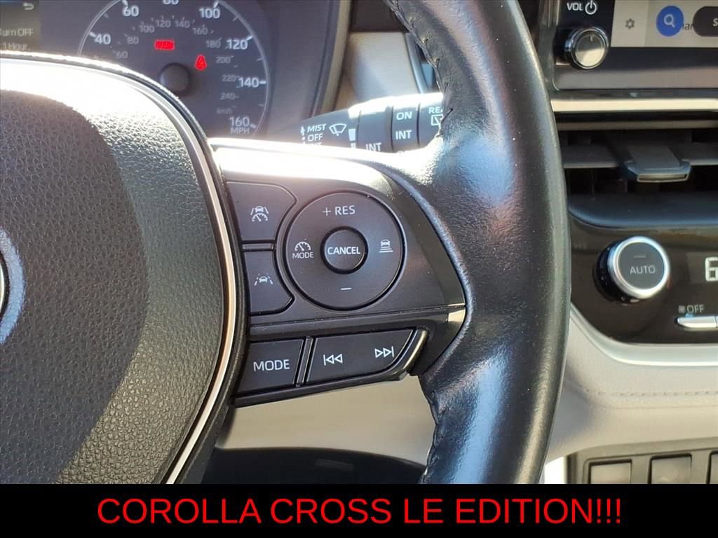Used 2023 Toyota Corolla Cross LE w/ Moonroof Package image 21