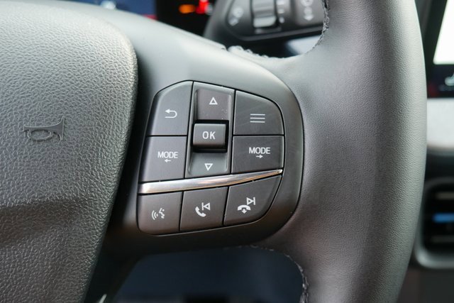 New 2025 Ford Maverick XLT w/ Equipment Group 301A image 18