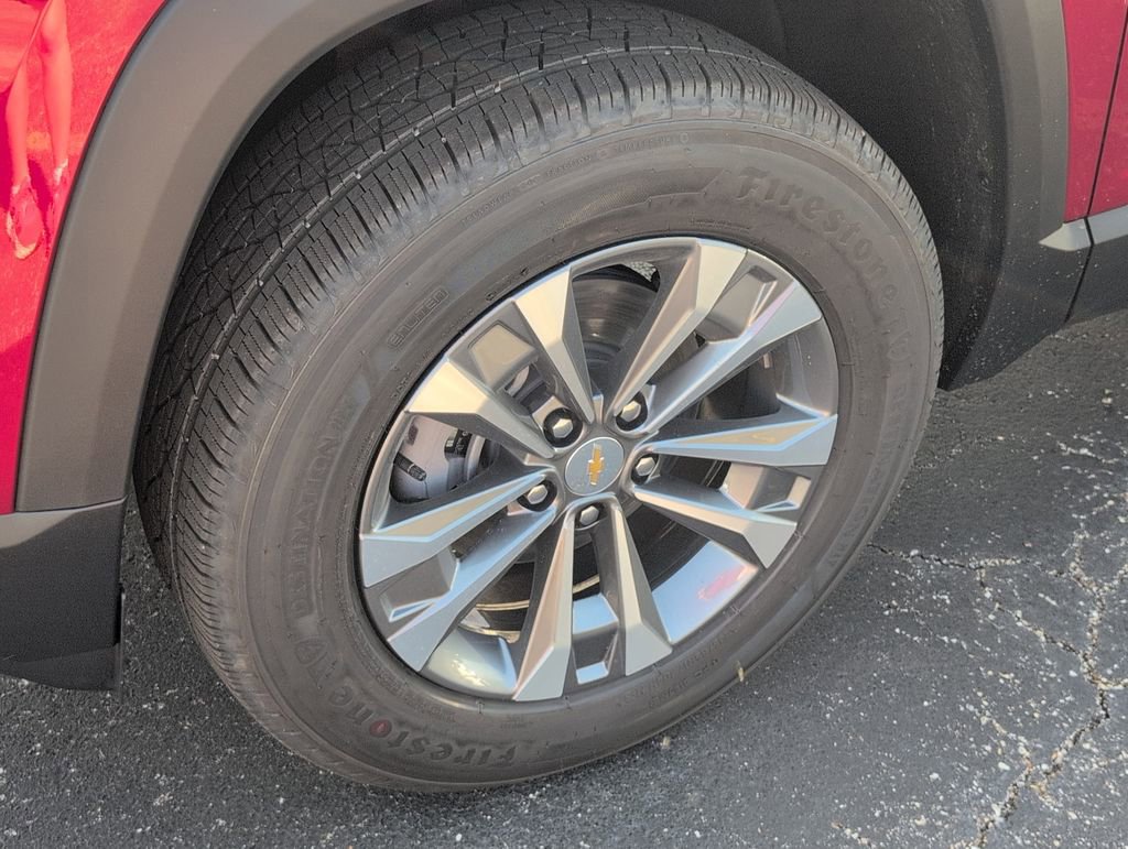 New 2026 Chevrolet Equinox LT w/ Convenience Package II FWD image 12