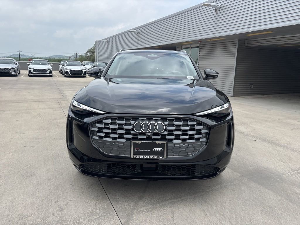 Used 2025 Audi Q5 Premium w/ Convenience Package AWD/4WD image 2