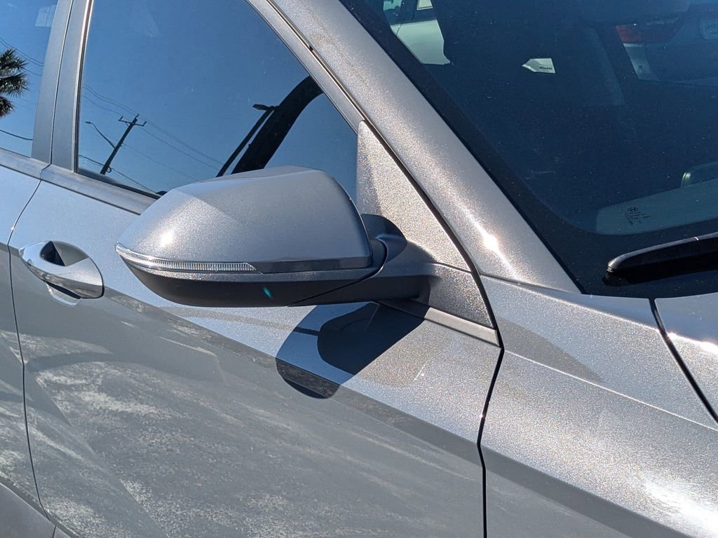 Used 2025 Hyundai Kona SEL image 11