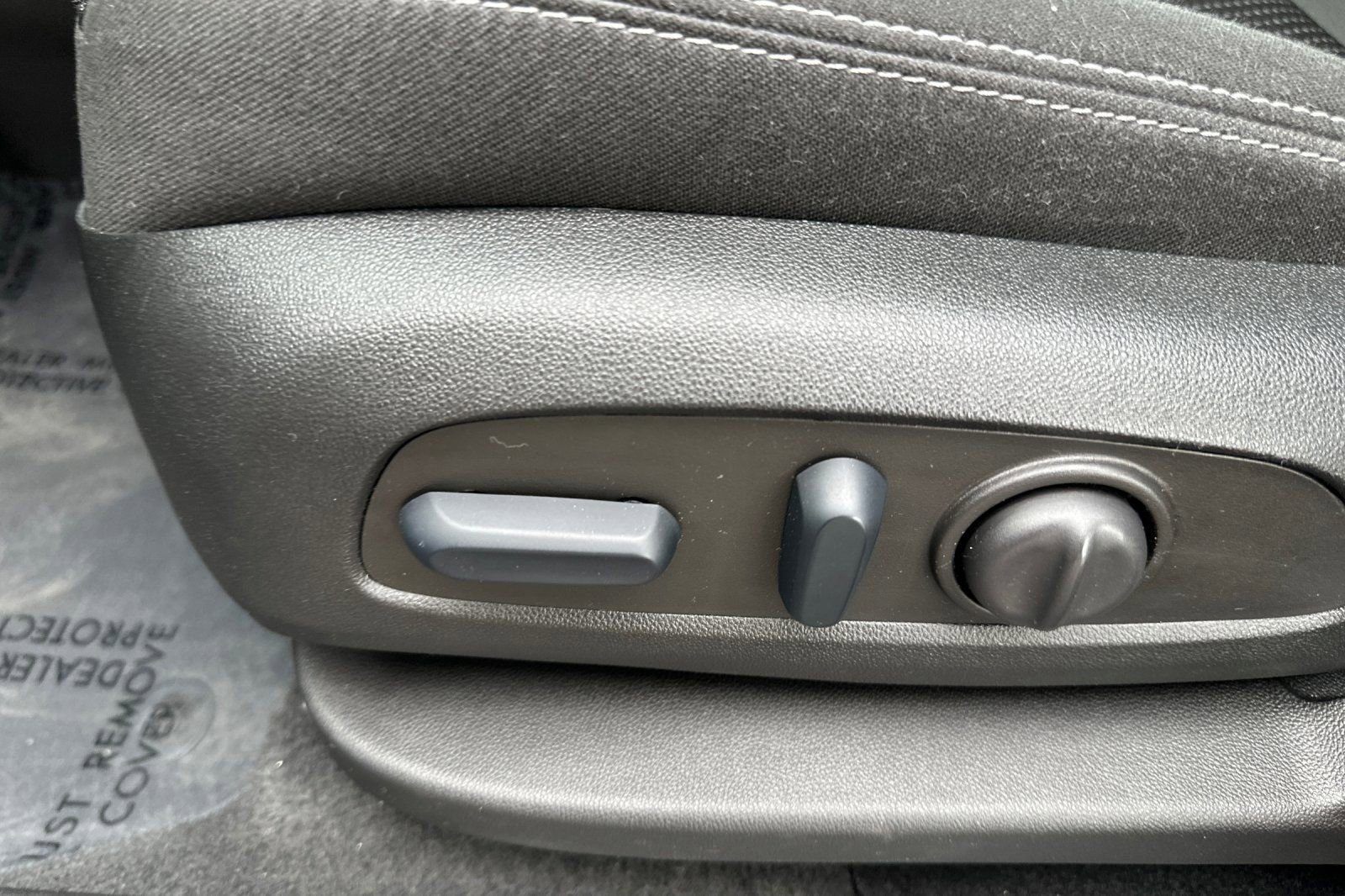 Certified 2023 GMC Terrain SLE w/ Driver Convenience Package image 12