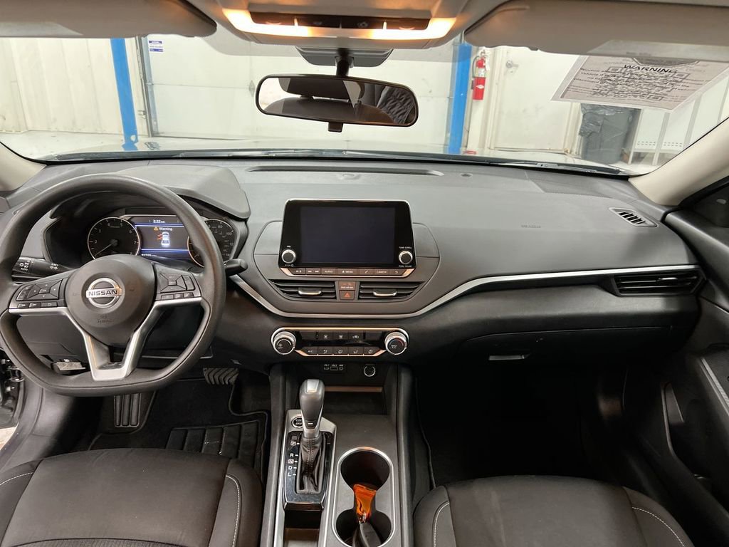 Used 2022 Nissan Altima 2.5 SV image 10