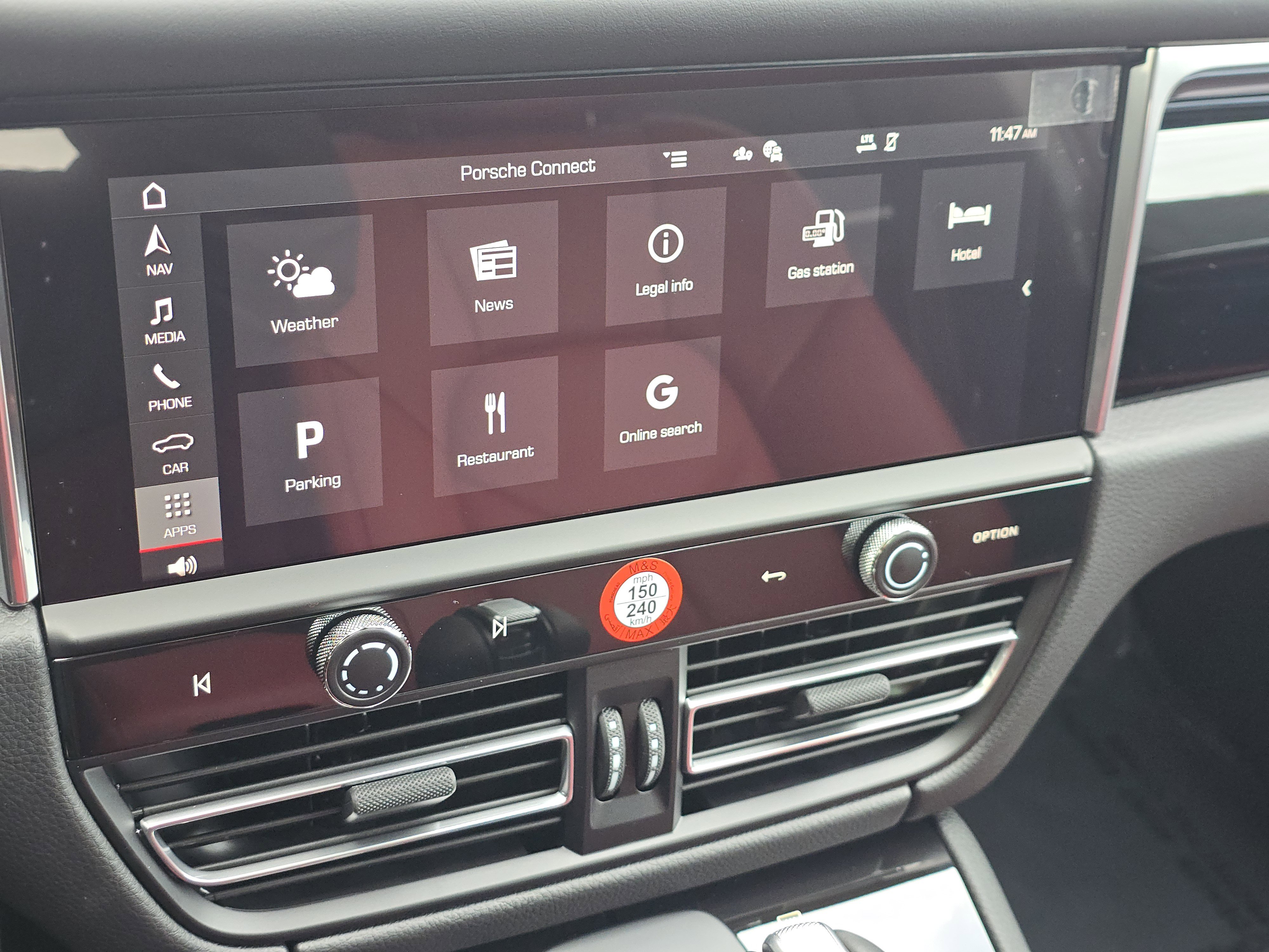 New 2026 Porsche Macan image 22