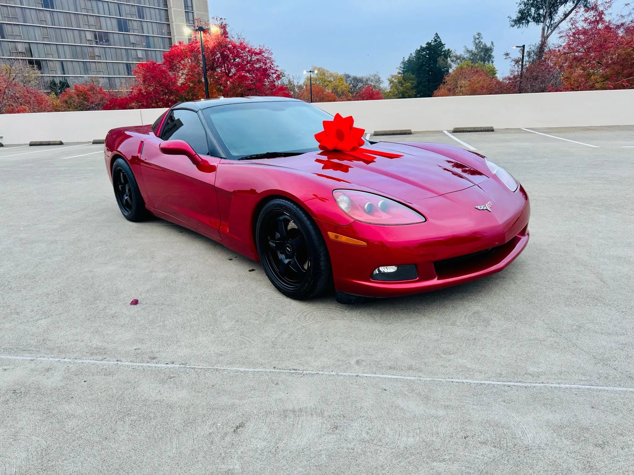 Used 2005 Chevrolet Corvette Coupe w/ Preferred Equipment Group RWD image 3