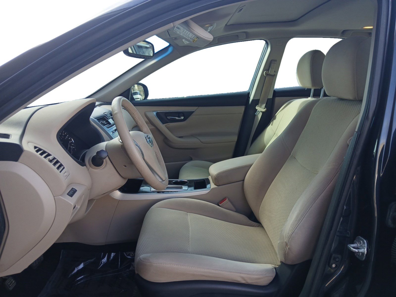 Used 2015 Nissan Altima 2.5 SV w/ Convenience Package image 9