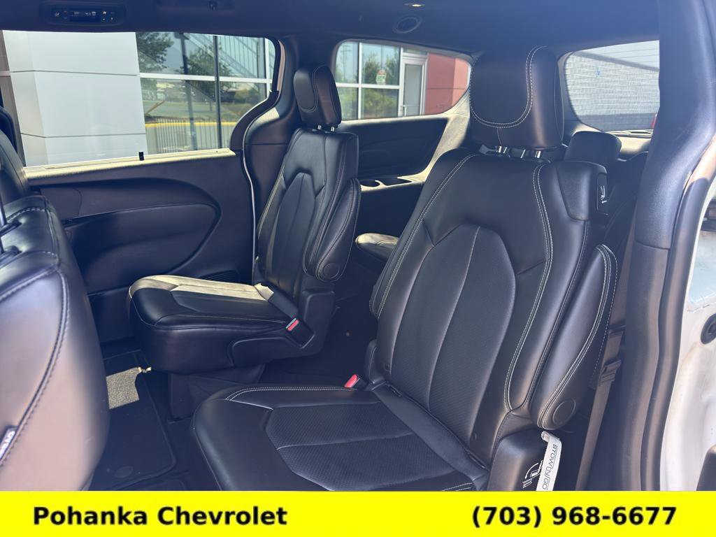 Used 2025 Chrysler Pacifica Select FWD image 23