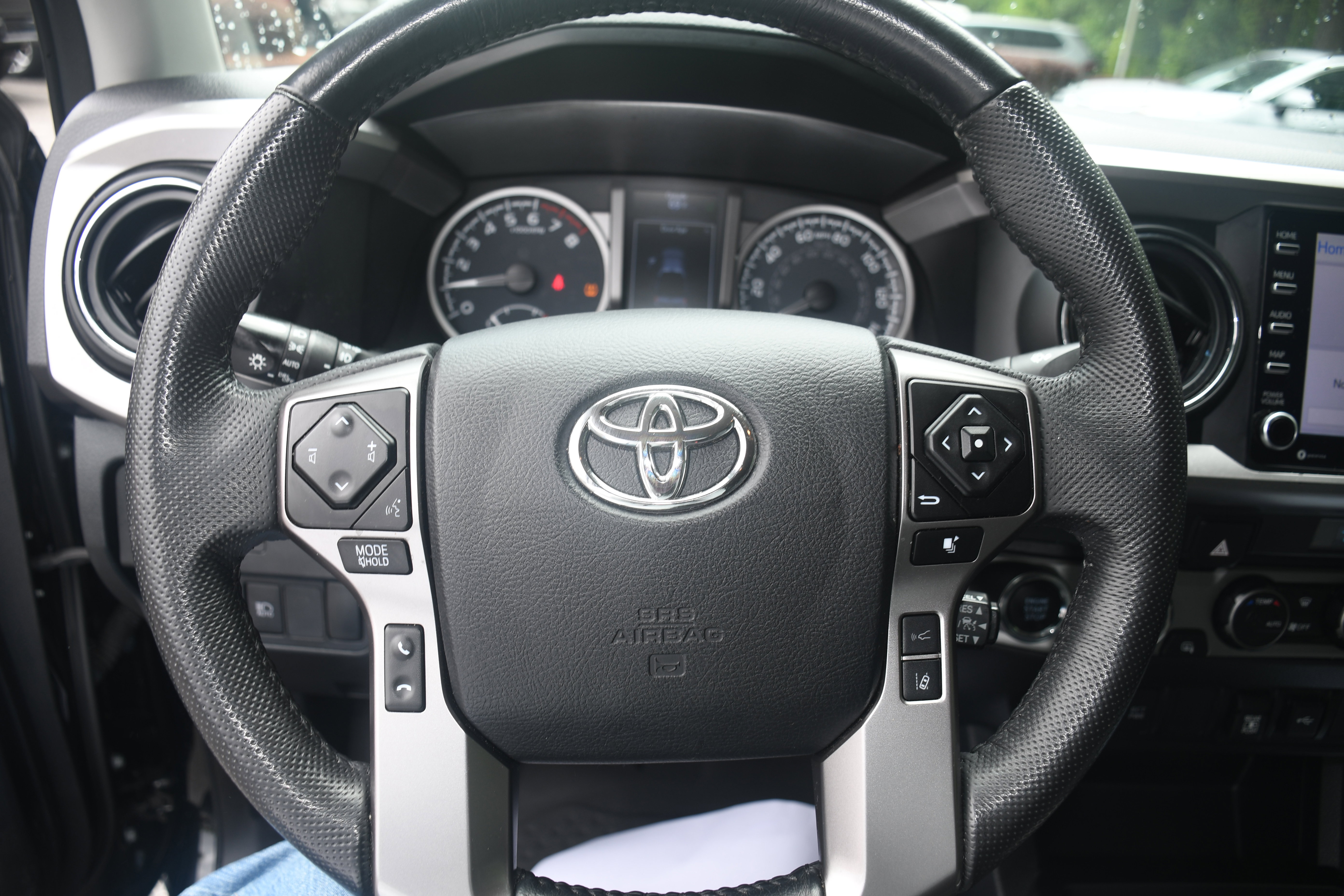 Certified 2023 Toyota Tacoma SR5 w/ Technology Package AWD/4WD image 12