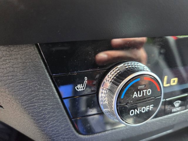 Used 2025 Mitsubishi Outlander SE AWD/4WD image 17