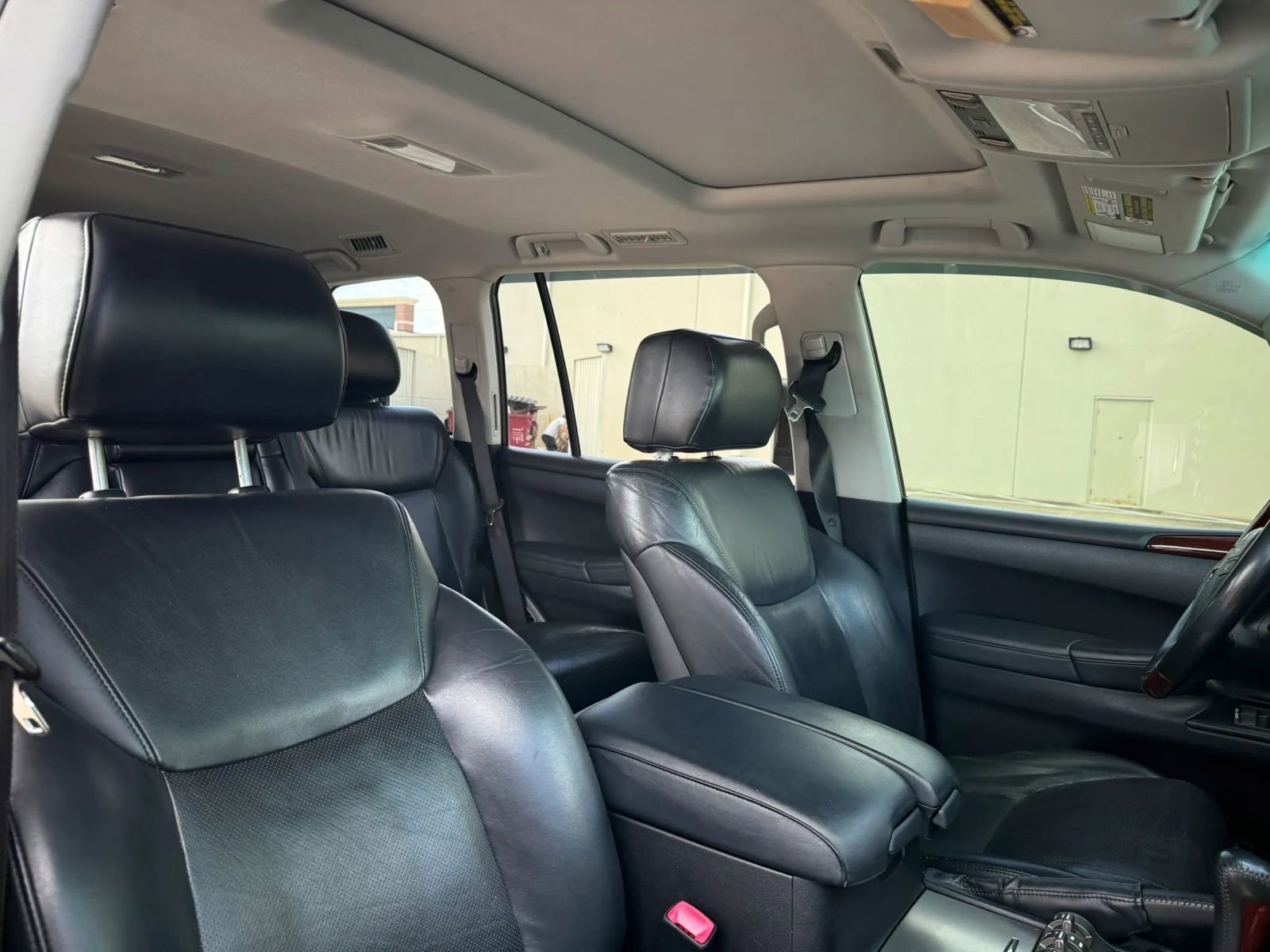 Used 2014 Lexus LX 570 4WD image 18