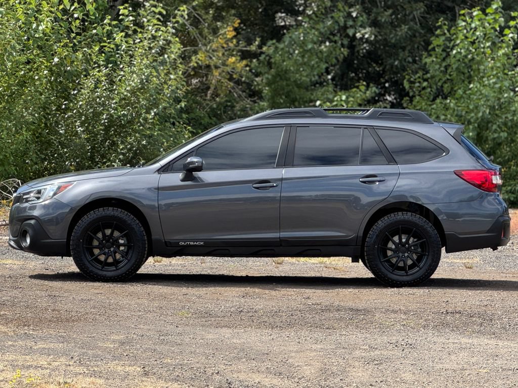 Used 2019 Subaru Outback 3.6R Limited AWD/4WD image 4