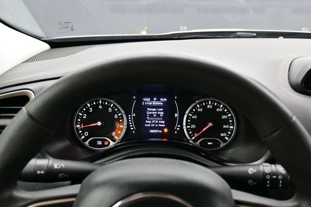 Used 2017 Jeep Renegade Sport w/ Power & Air Group FWD image 46