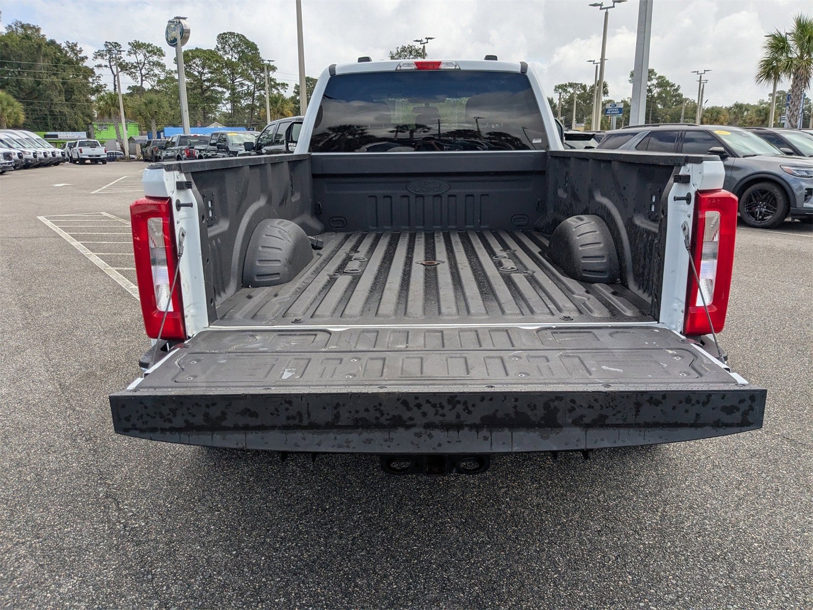 Used 2024 Ford F350 XLT image 11