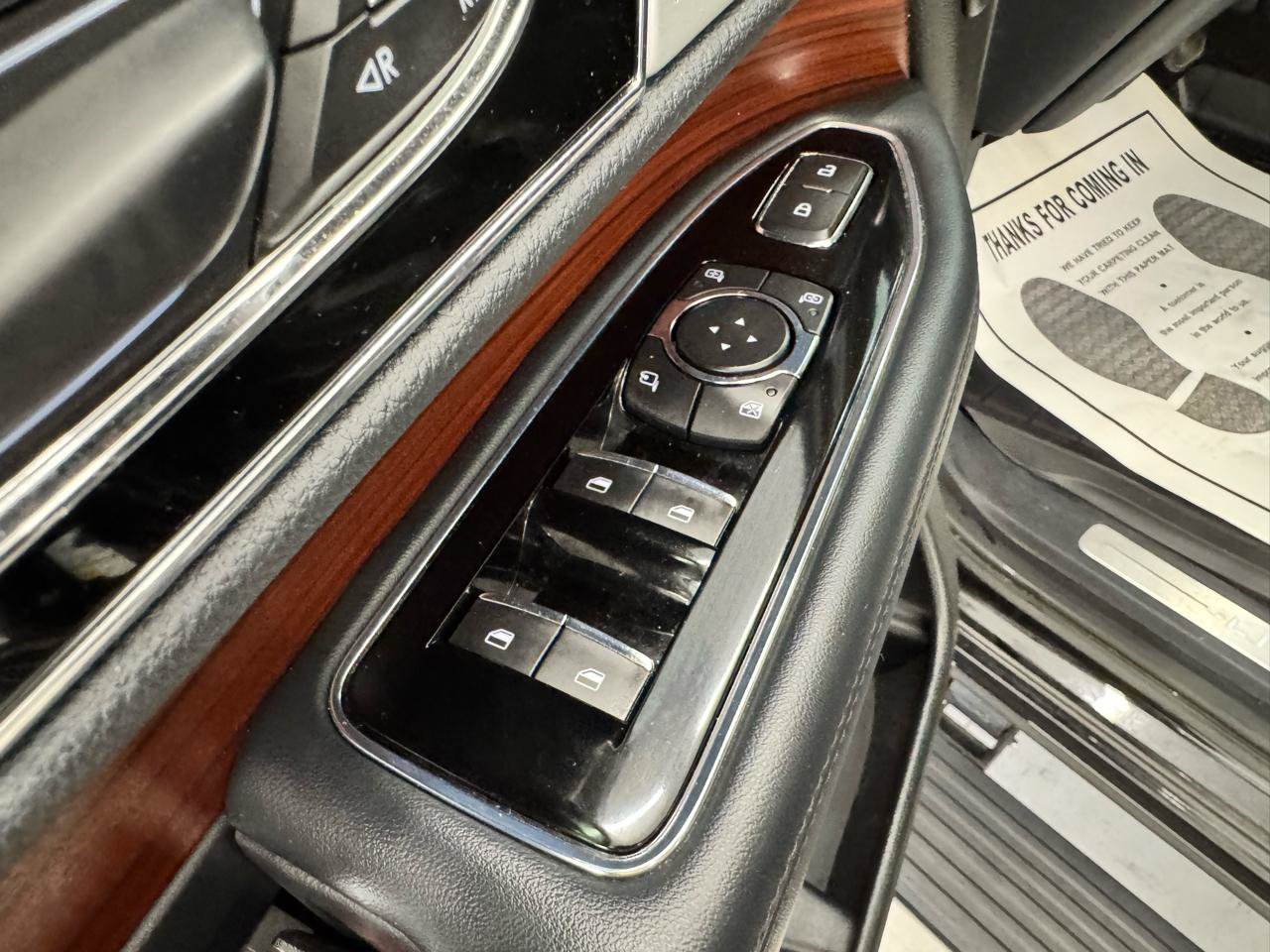 Used 2023 Lincoln Navigator L Reserve AWD/4WD image 12