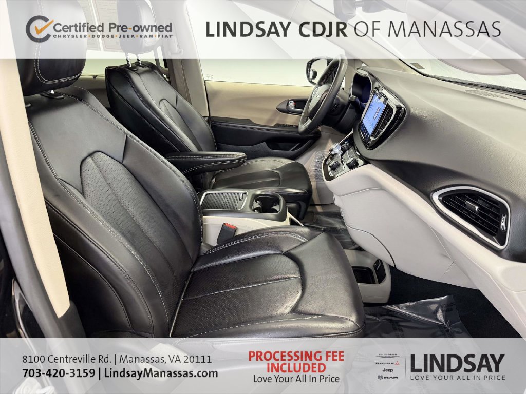Certified 2024 Chrysler Pacifica Touring-L FWD image 16