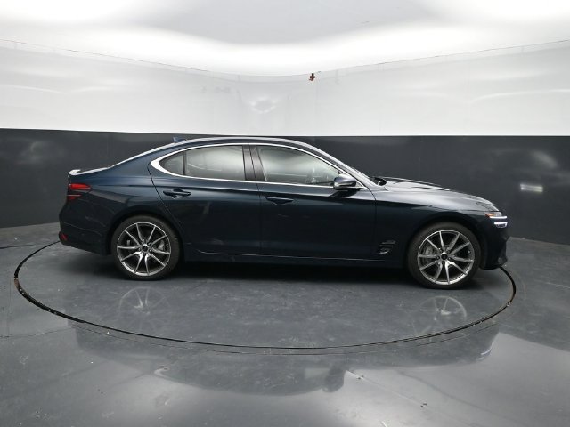 Used 2025 Genesis G70 2.5T AWD/4WD image 10