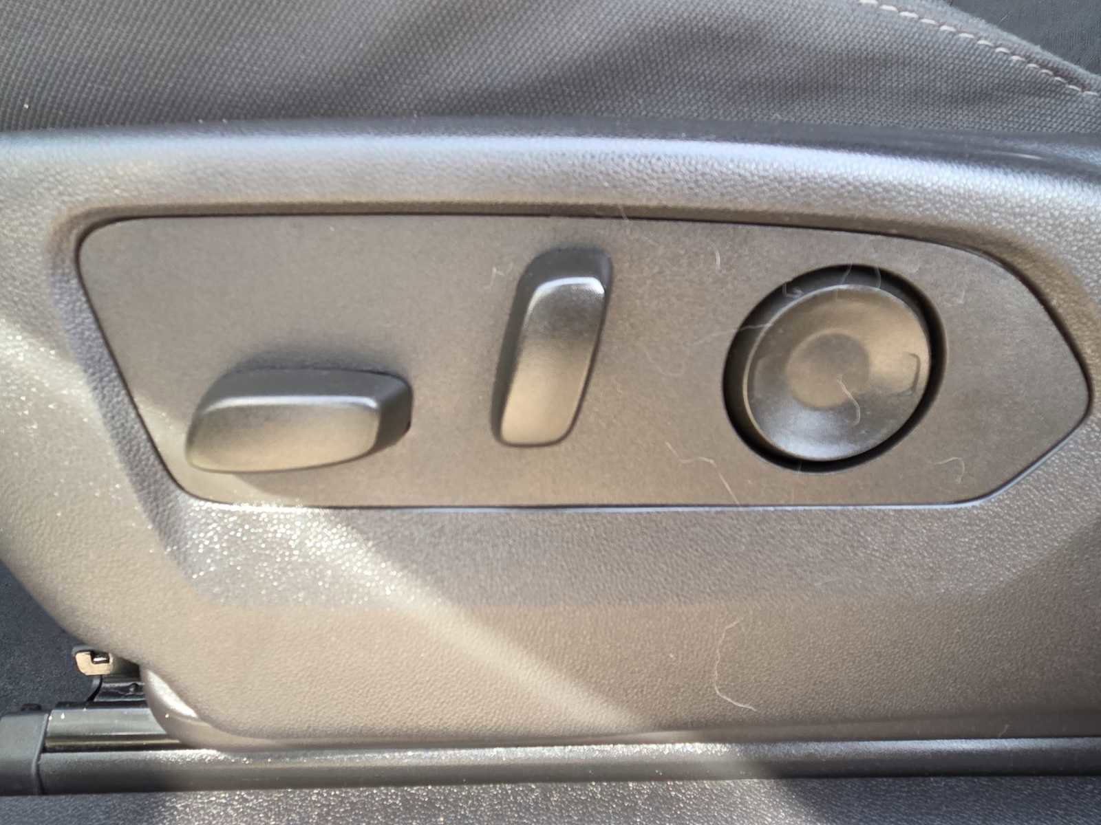 Used 2024 GMC Sierra 1500 Elevation image 14