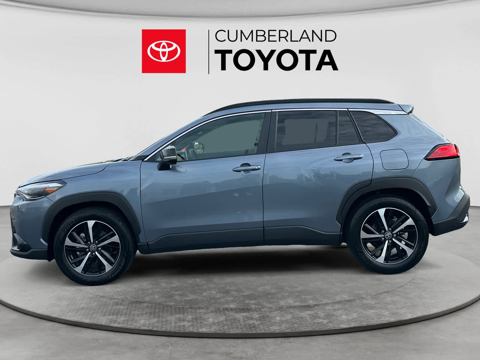 Used 2025 Toyota Corolla Cross AWD Hybrid image 2
