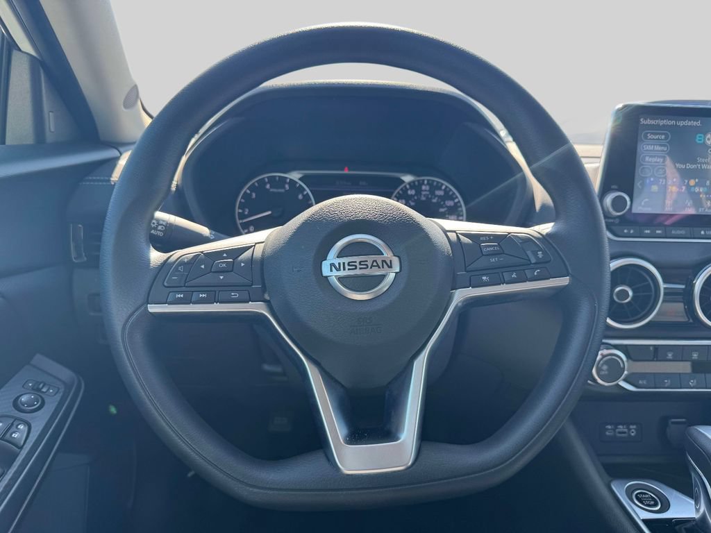 Used 2023 Nissan Sentra SV FWD image 13