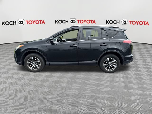 Used 2016 Toyota RAV4 XLE AWD/4WD image 4