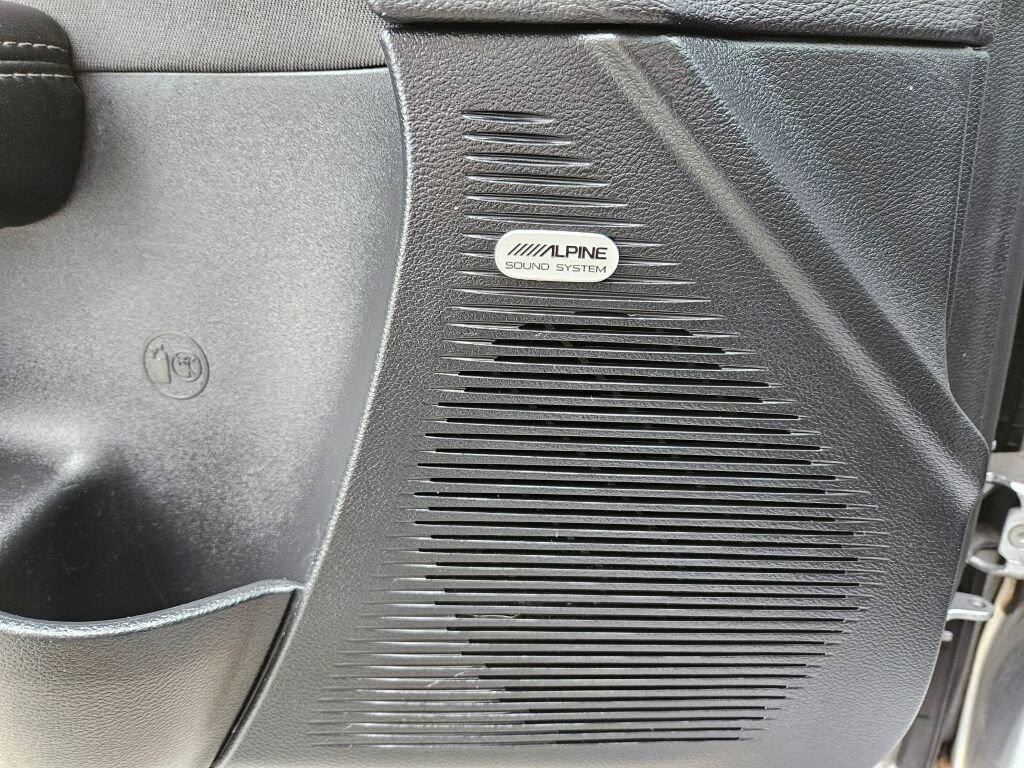 Used 2017 Dodge Challenger R/T w/ Driver Convenience Group image 19