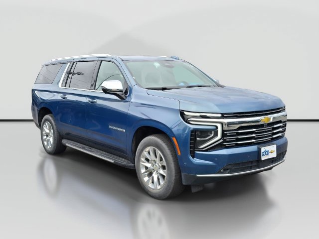 Used 2025 Chevrolet Suburban Premier AWD/4WD image 7