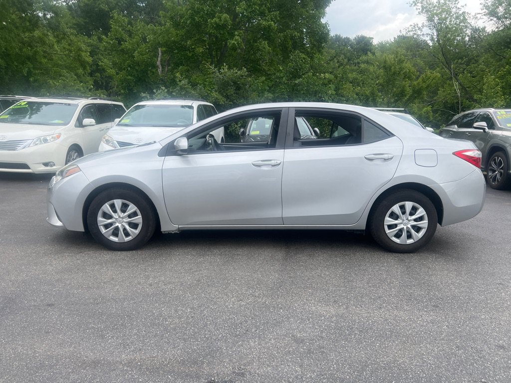 Used 2014 Toyota Corolla L FWD image 2