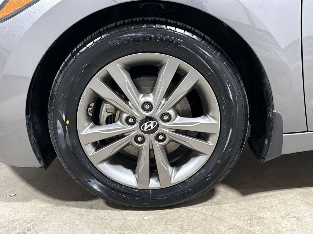 Used 2018 Hyundai Elantra Value Edition w/ Winter Weather Package image 27
