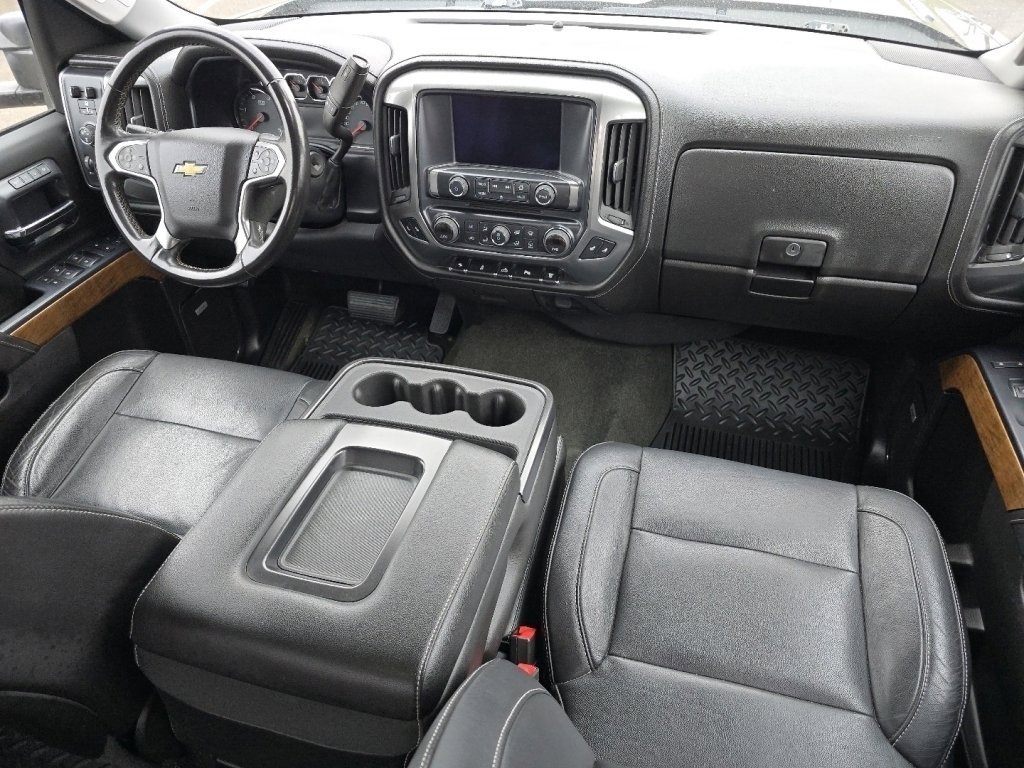 Used 2015 Chevrolet Silverado 3500 LTZ w/ LTZ Plus Package image 27