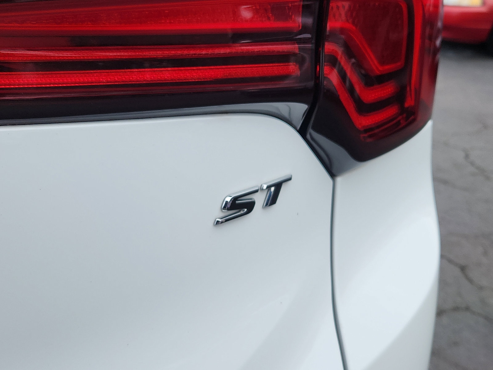 Used 2024 Buick Encore GX Sport Touring image 31