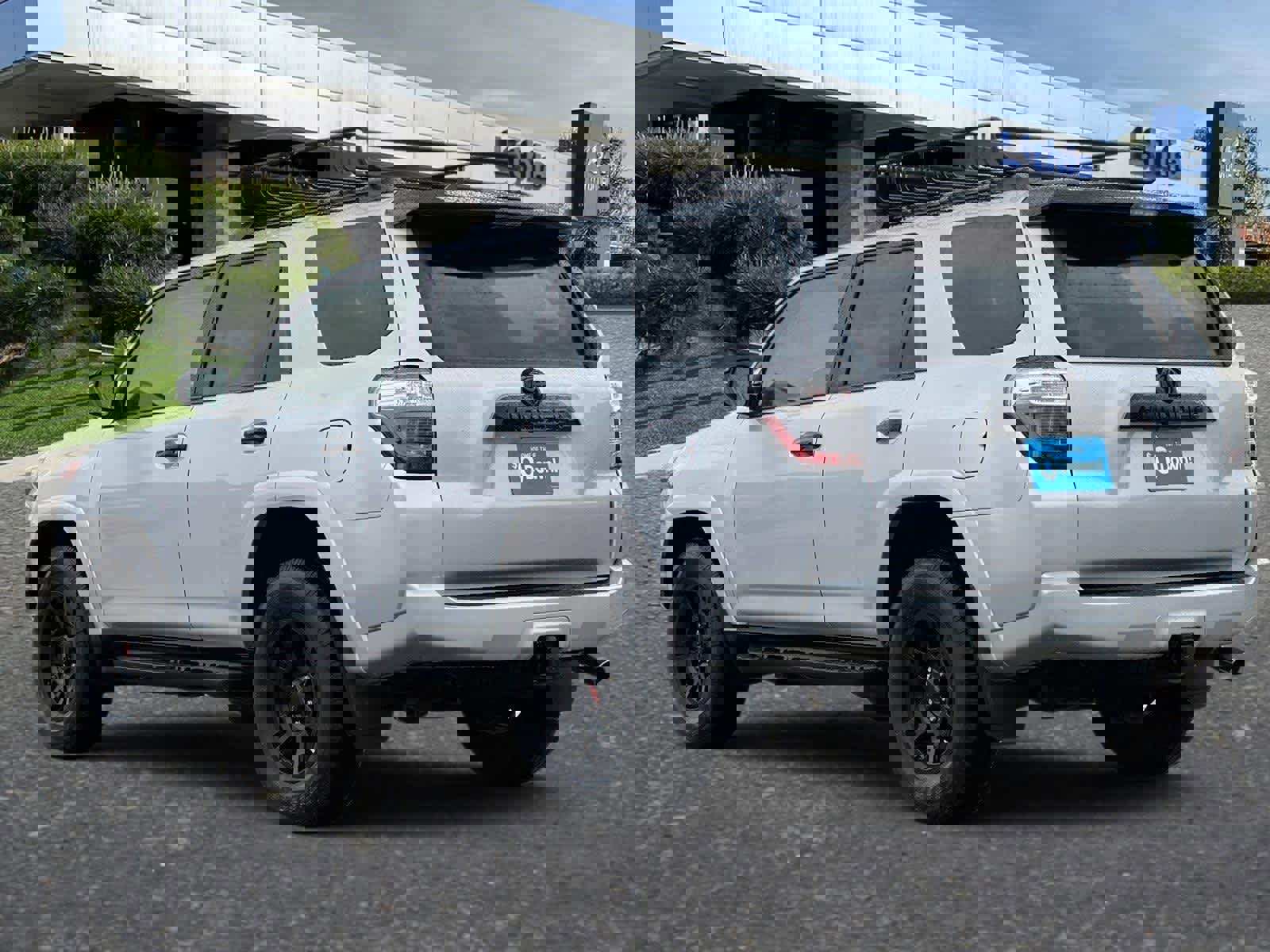 Used 2021 Toyota 4Runner Venture w/ Moonroof Package image 7