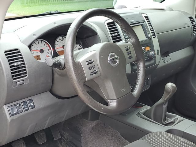 Used 2018 Nissan Frontier PRO-4X AWD/4WD image 6