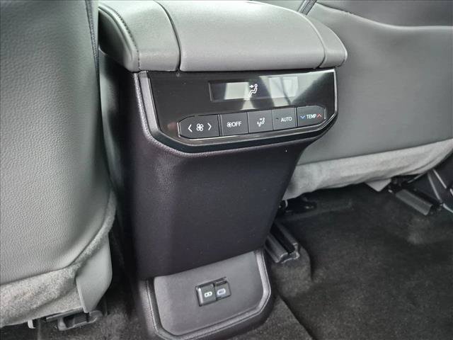Certified 2026 Toyota Highlander XLE AWD/4WD image 17