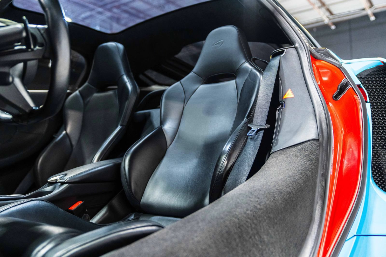 Used 2023 McLaren GT RWD image 16