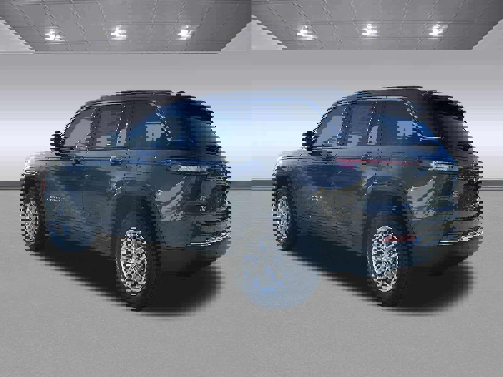 New 2025 Jeep Grand Cherokee Laredo X w/ Trailer Tow Package image 5