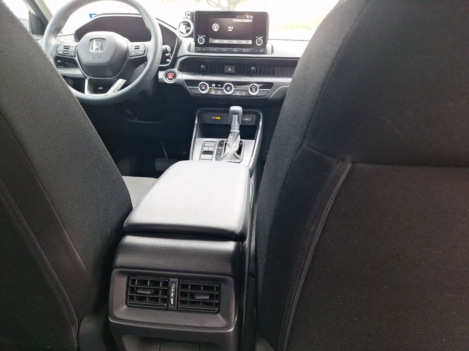 Used 2025 Honda CR-V LX image 29